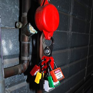 805840_safety_lockout